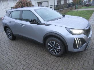 Peugeot 2008 1.2 PureTech Style 6.835km!! Climat Parktronic Tempomat Navi-VoorBereid Android/Apple Carplay picture 5