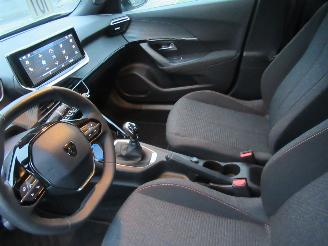 Peugeot 2008 1.2 PureTech Style 6.835km!! Climat Parktronic Tempomat Navi-VoorBereid Android/Apple Carplay picture 12
