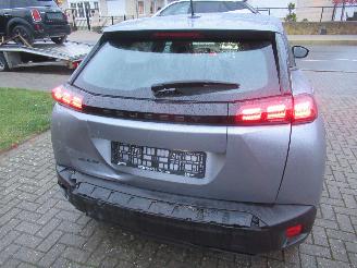 Peugeot 2008 1.2 PureTech Style 6.835km!! Climat Parktronic Tempomat Navi-VoorBereid Android/Apple Carplay picture 7