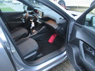 Peugeot 2008 1.2 PureTech Style 6.835km!! Climat Parktronic Tempomat Navi-VoorBereid Android/Apple Carplay picture 11