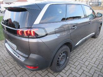 Voiture accidenté Peugeot 5008 Puretech 130 Allure 7-Zits Climatronic HalfLeer Navi Camera ..... 2023/4