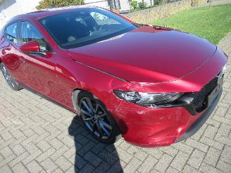 Mazda 3 2.0 Skyactiv-G AUT. MildHybrid  Climatronic Navi Camera Headup-Display StoelVerwarming picture 4