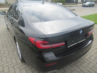 krockskadad bil auto BMW 5-serie 520E Lim. Aut. PluginHybrid  62.241km!! VirtualCockpit Climatronic Leer Navi Camera StoelVerwarming..... 2022/3