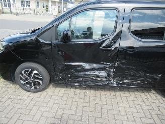 Toyota ProAce Proace City 1.5D 130pk AUT. Lang 7-Zits Climatronic Navi Camera Stoel/StuurVerwarming Keyless-Go picture 10
