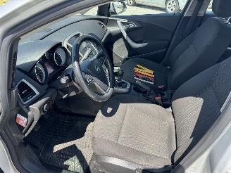 Opel Astra 1.4 Cosmo Sportstourer picture 5