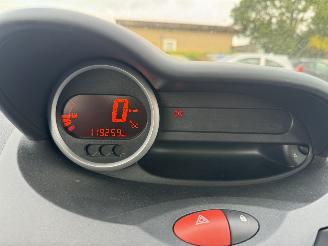 Renault Twingo 1.2 16v Authentique picture 7