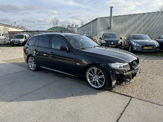 BMW 3-serie 318i TOURING M SPORT picture 2
