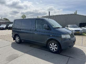 Volkswagen Transporter 2.5 TDI picture 2