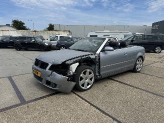 krockskadad bil auto Audi A4 3.0 V6 Cabriolet 2005/3