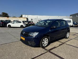 Schadeauto Dacia Sandero 0.9 Tce Bi-fuel Ambiance 2017/10
