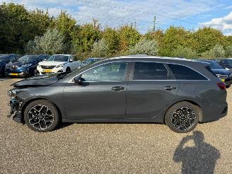 Kia Ceed GT Line Business DIESEL HYBRIDE PANO LEDER LED picture 9