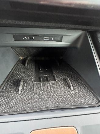 Cupra Leon Nederlandse Kenteken 150pk Led Leder Nieuwe Type Nederlandse Kenteken picture 33