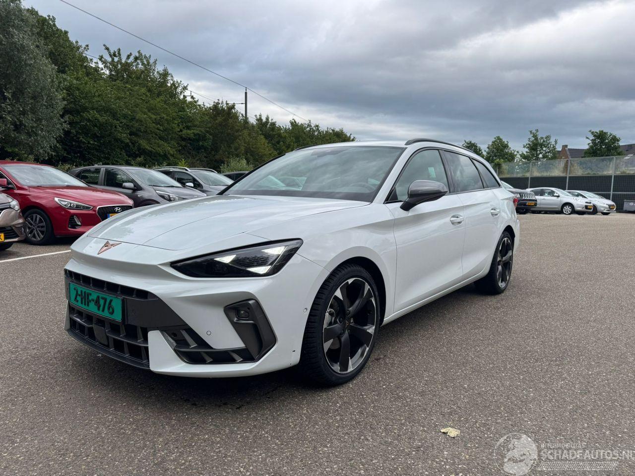Cupra Leon Nederlandse Kenteken 150pk Led Leder Nieuwe Type Nederlandse Kenteken