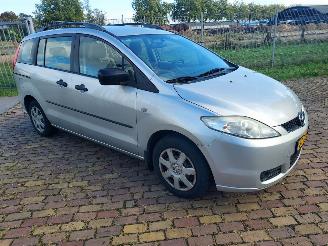 krockskadad bil auto Mazda 5 1.8 benzine 2006/11