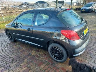 Peugeot 207 1.4 XR Airco picture 5