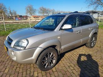 Voiture accidenté Hyundai Tucson 4x4  2.0 Benzine + Apk 2009/10