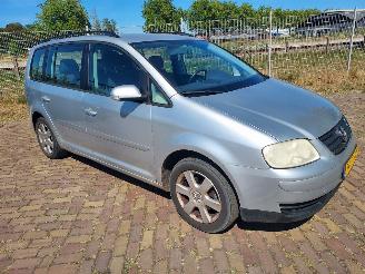 Voiture accidenté Volkswagen Touran 1.4TSI 2006/8