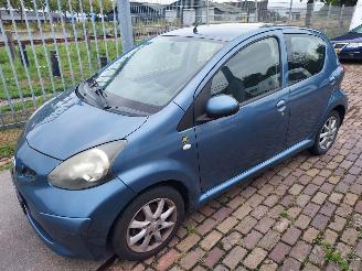 škoda osobní automobily Toyota Aygo 5 deurs 2009/1