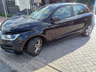 Schadeauto Audi A1  2017/8