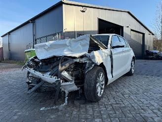 Voiture accidenté BMW 1-serie  2013/3