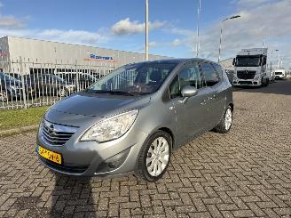 krockskadad bil auto Opel Meriva 1.4 Turbo Cosmo 2011/1