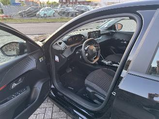 Peugeot e-208 EV Active Pack 50kWh  Clima - Navi picture 9
