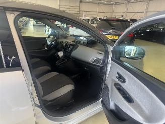 Lancia Ypsilon 0.9 TwinAir Silver 63Kw AIRCO picture 16