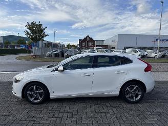 Avarii autoturisme Volvo V-40 1.6 D2 Momentum 2013/12