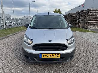 Ford Transit Courier Van  picture 7