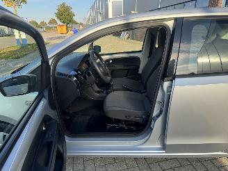 Volkswagen Up! 1.0 44Kw Airco Navi picture 13