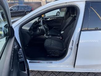 Ford Focus 1.0 Ecoboost ST Line picture 6