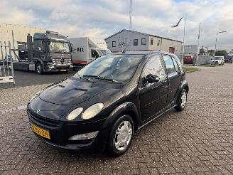 Schadeauto Smart Forfour 1.1 Pulse 55Kw AIRCO 2005/4