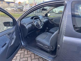 Toyota Yaris 1.3 VVT-i  AIRCO picture 11