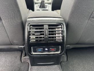 Volkswagen Passat 1.6 TDI Clima - Navi picture 15