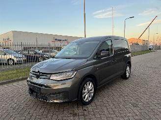 skadebil bedrijf Volkswagen Caddy 2.0 TDI  Euro6  Navi 2024/5