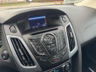 Ford Focus 74kw Navi - Clima picture 21