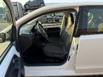 Volkswagen Up!  picture 9