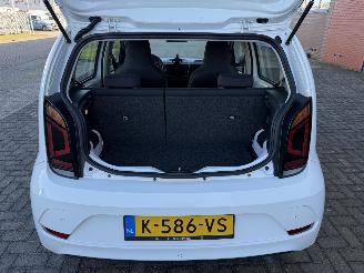 Volkswagen Up! 1.0 48kw Clima picture 18