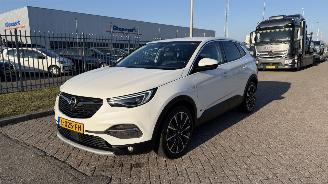 skadebil auto Opel Grandland X 1.6 Plug-In Hybrid 2021/4