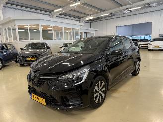 Auto incidentate Renault Clio 1.6 E-Tech Hybrid 145 Equilibre 2022/10