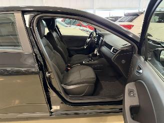 Renault Clio 1.6 E-Tech Hybrid 145 Equilibre picture 23