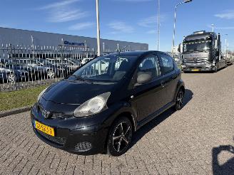 Voiture accidenté Toyota Aygo 1.0 12V AIRCO 2011/10