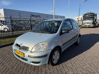 Auto incidentate Toyota Yaris 1.0 VVT-i 2004/2