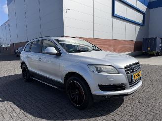Unfallwagen Audi Q7 4.2 V8 quattro 5+2 2008/3