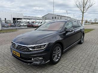 uszkodzony samochody osobowe Volkswagen Passat 1.5 TSI R-Line 2019/6