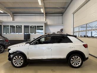 Volkswagen T-Roc 1.5 TSI  AUTOMAAT picture 4