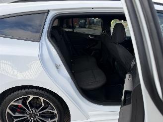 Ford Focus 1.0 EcoBoost Hybrid ST Line picture 20