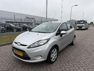 Coche accidentado Ford Fiesta 1.25 60kw AIRCO 2010/1