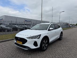 Schadeauto Ford Focus 1.0 Ecoboost Hybrid ACTIVE X 2022/8