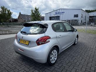 Peugeot 208 1.2 60kw Euro6 - Airco - Navi picture 6